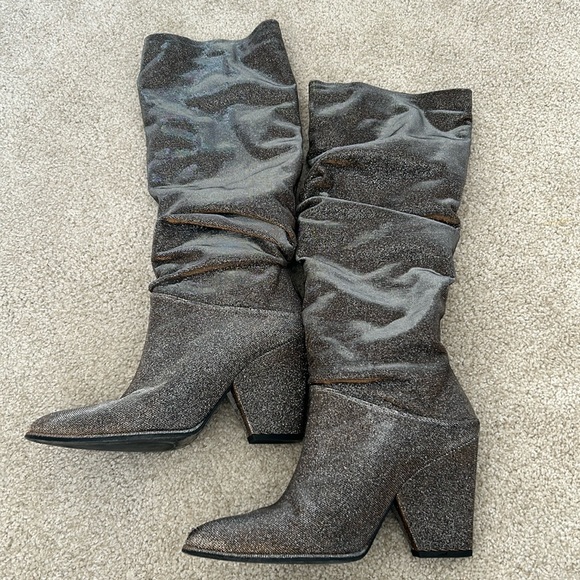 Stuart Weitzman Smashing Metallic Boots - Picture 3 of 12